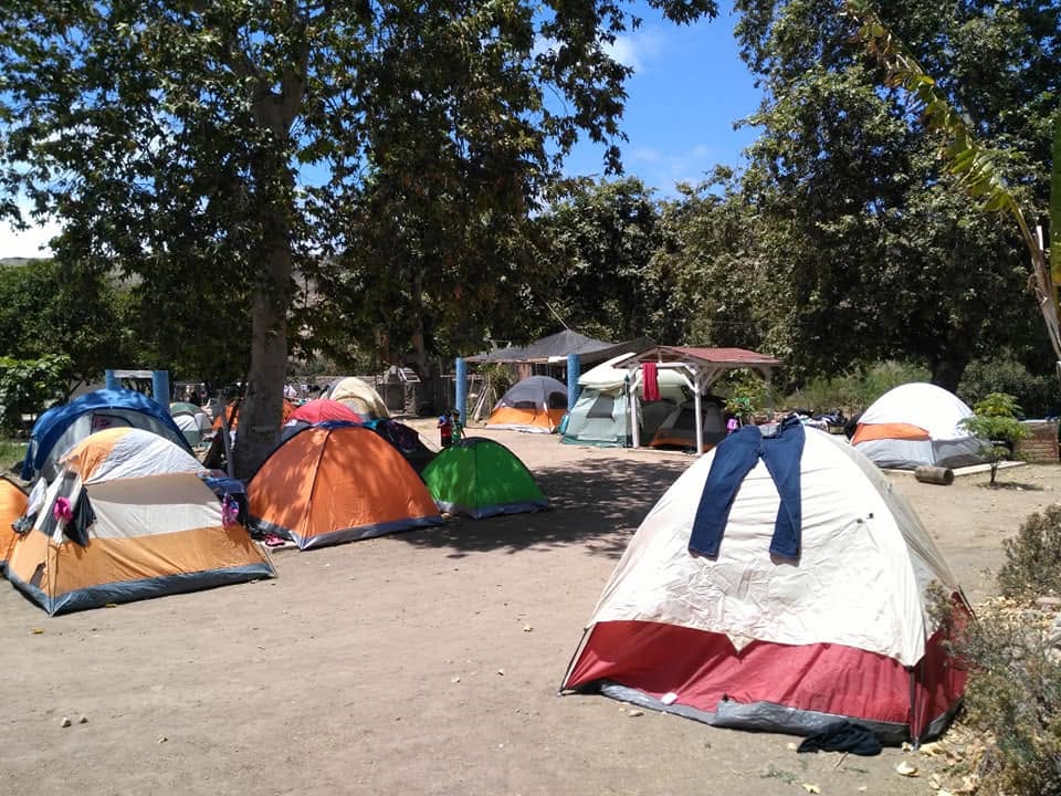 Área de camping entre la naturaleza